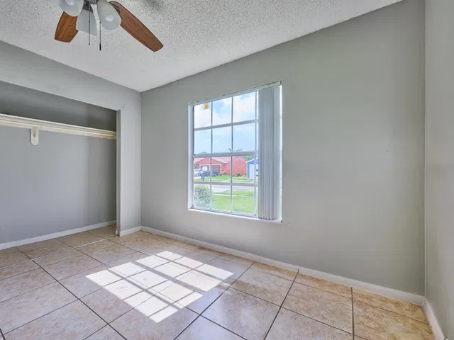  Residence photo 56