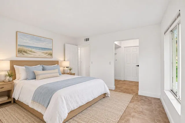  Unit E2 photo 16