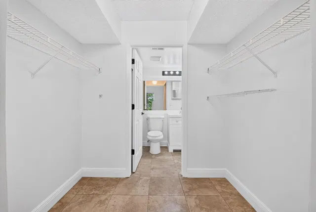  Unit E2 photo 19