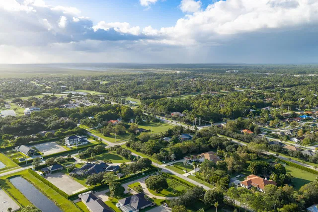 Paddock Park 2 Residence photo 16