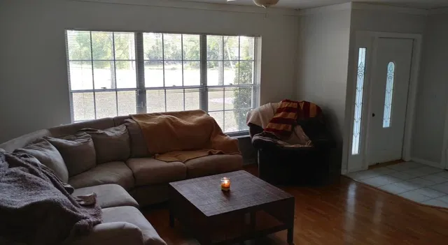 Residence photo 2