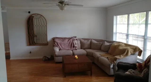Residence photo 3