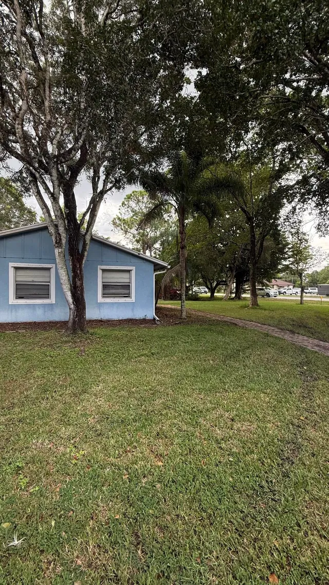 Residence photo 8