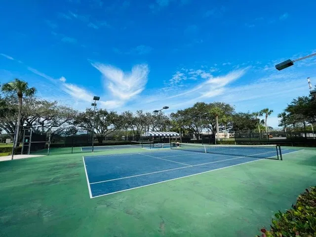  Residence photo 24