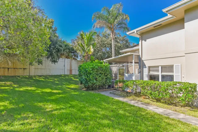 Residence photo 4