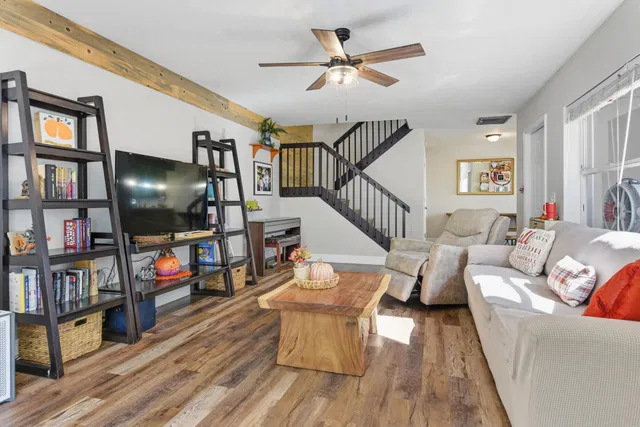  Residence photo 15