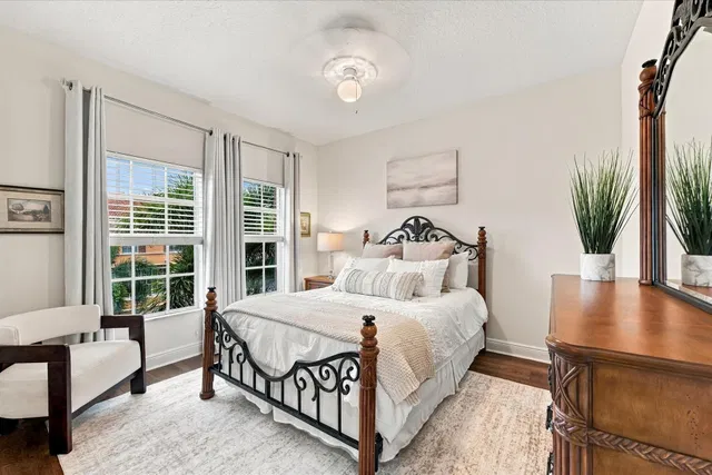  Residence photo 32