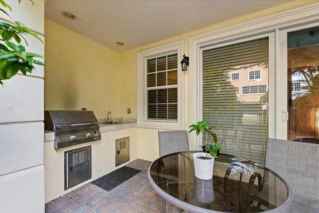  Residence photo 45