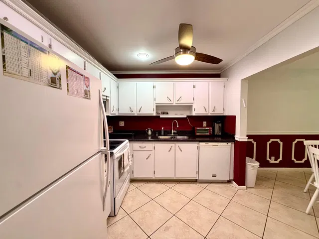  Residence photo 6