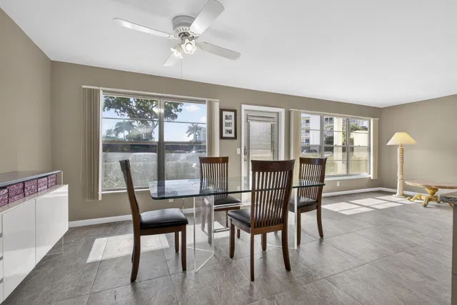  Residence photo 6