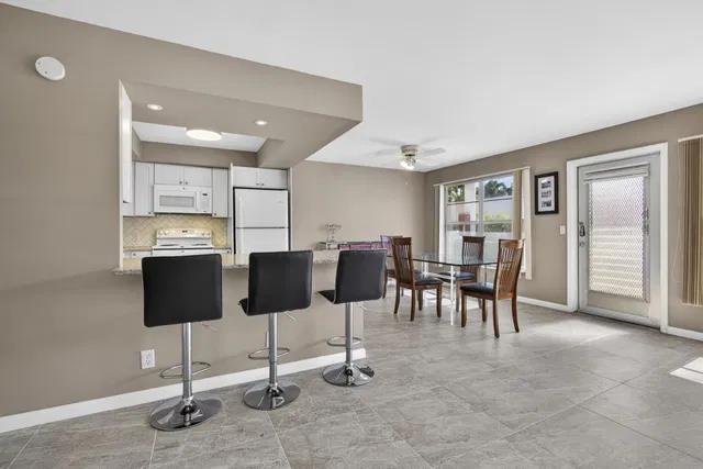  Residence photo 11