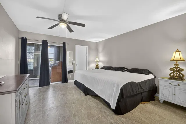  Residence photo 12