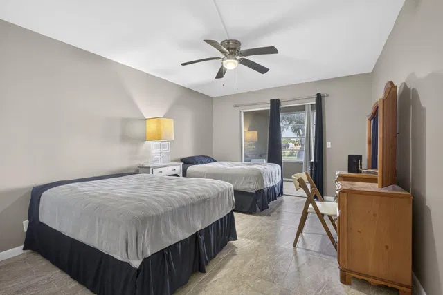  Residence photo 17