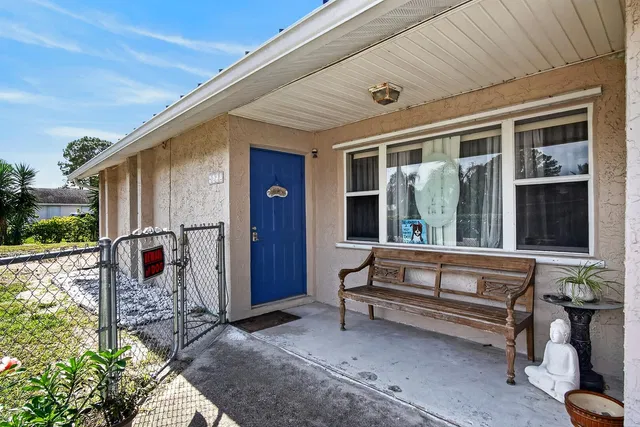 Residence photo 3