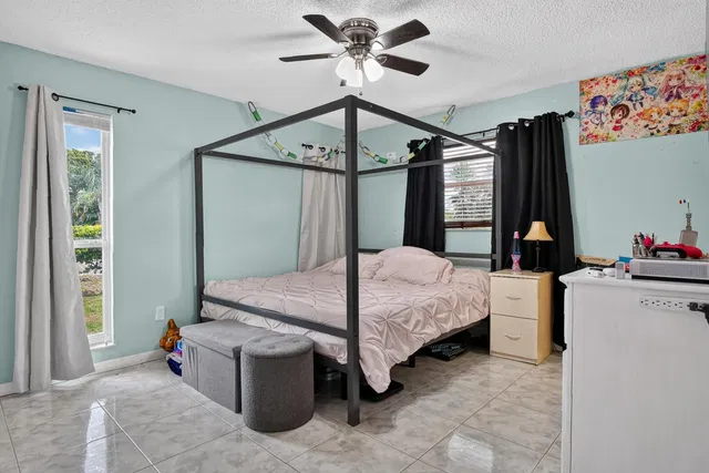 Residence photo 14