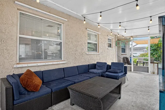 Residence photo 25