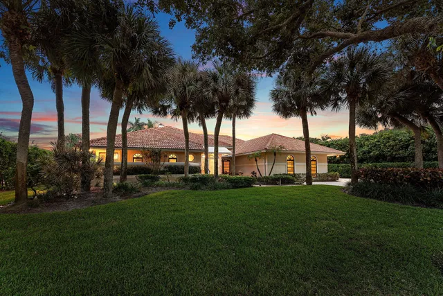 Heritage Oaks Residence photo 2