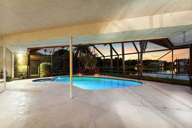 Heritage Oaks Residence photo 6