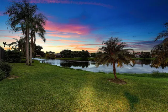 Heritage Oaks Residence photo 10