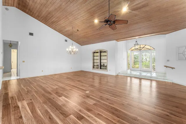 Heritage Oaks Residence photo 21