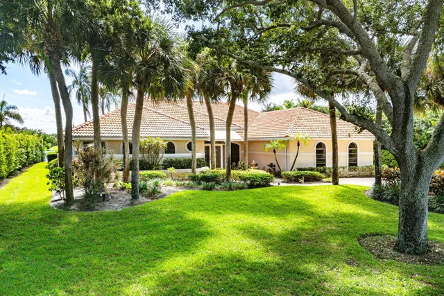 Heritage Oaks Residence photo 57