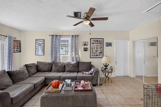 Jupiter River Estates Residence photo 19