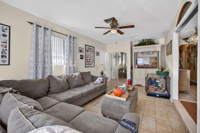 Jupiter River Estates Residence photo 21