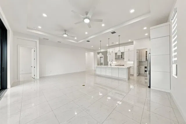  Residence photo 10