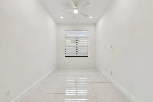  Residence photo 21