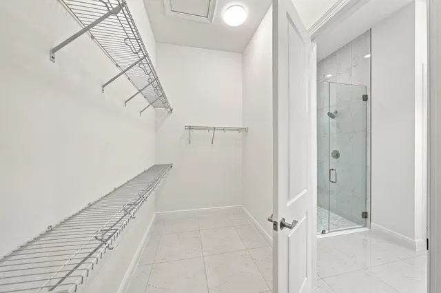  Residence photo 32