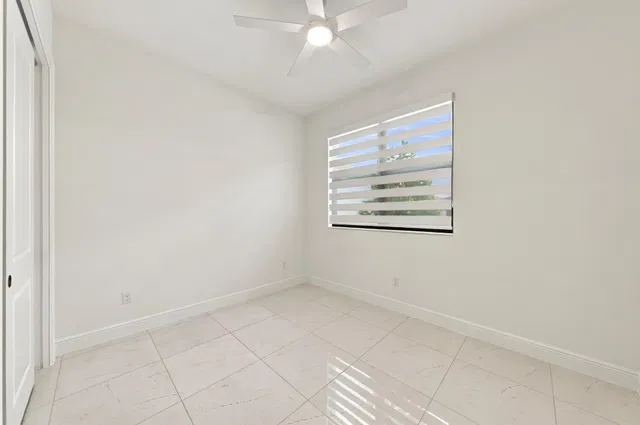  Residence photo 36