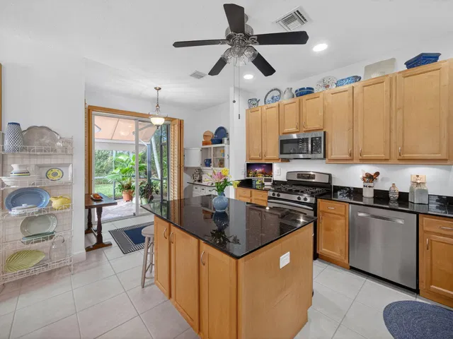 Evergrene Palm Beach Gardens Residence photo 9