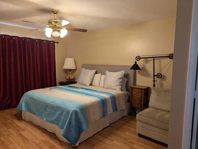 Residence photo 18