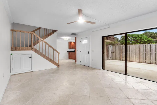  Unit 1202 photo 5