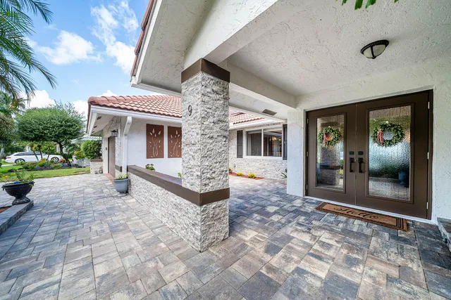  Residence photo 4