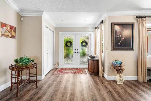  Residence photo 6