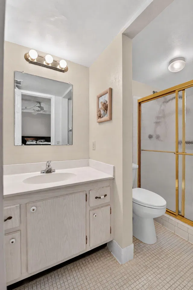  Unit 102 photo 21