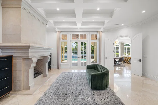 Golden Harbour Residence photo 9
