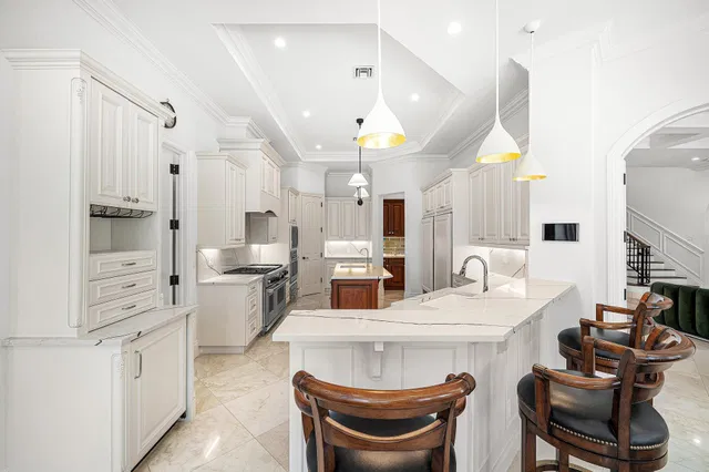 Golden Harbour Residence photo 16