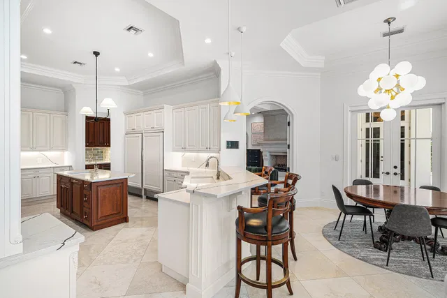 Golden Harbour Residence photo 17
