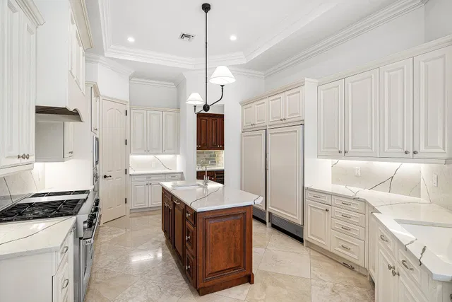 Golden Harbour Residence photo 18