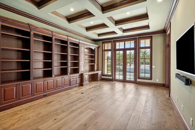 Golden Harbour Residence photo 29