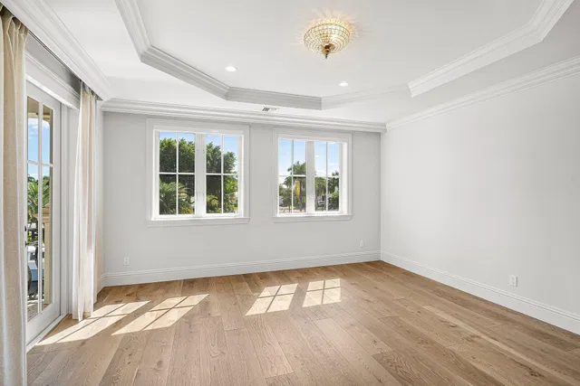 Golden Harbour Residence photo 47