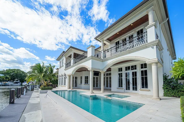 Golden Harbour Residence photo 63