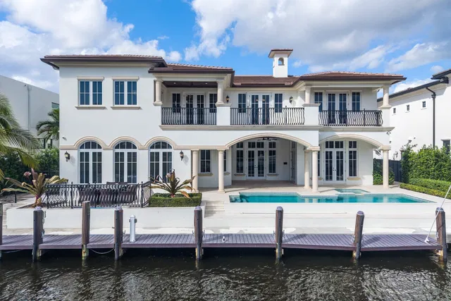 Golden Harbour Residence photo 71