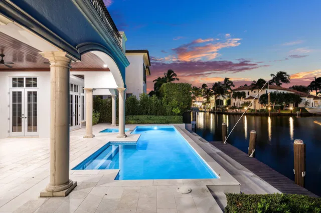 Golden Harbour Residence photo 81