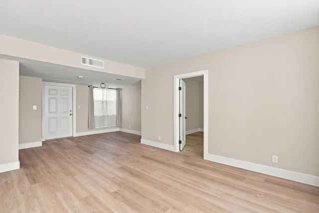 Unit 316 photo 13