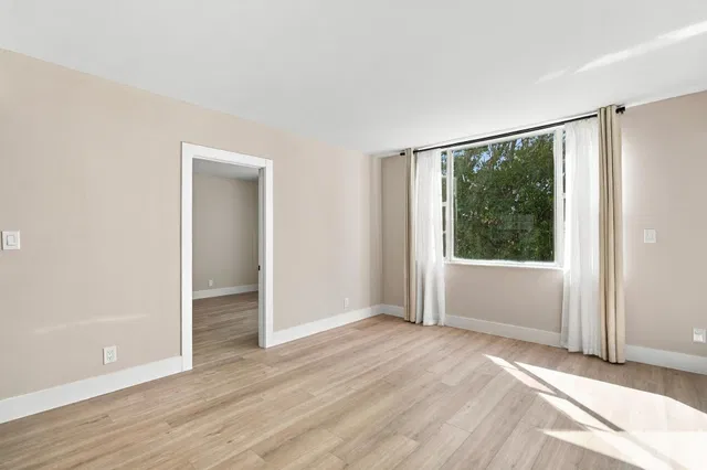 Unit 316 photo 15