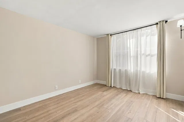 Unit 316 photo 21