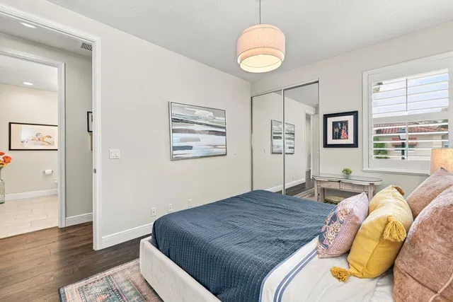  Residence photo 30